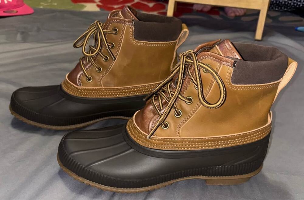 Tommy Hilfiger Duck Boots (Size 9)